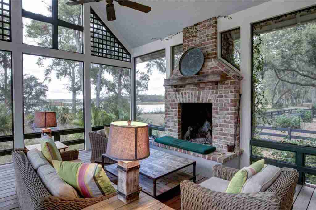 Does a screened in porch increase you home value