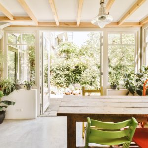 screened in porch company