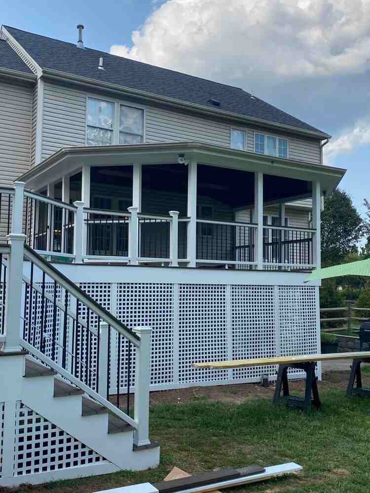 screened in porches in glen echo md