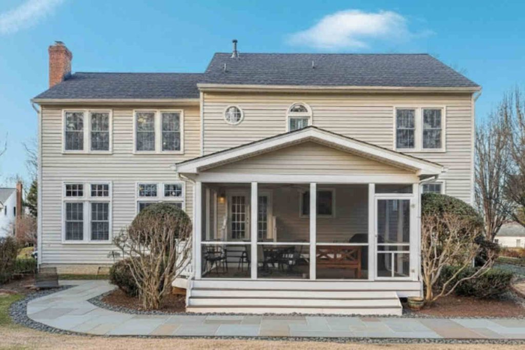 screened in porches in Fairfax, VA