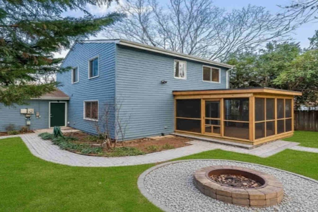screened-in porches in Herndon, VA
