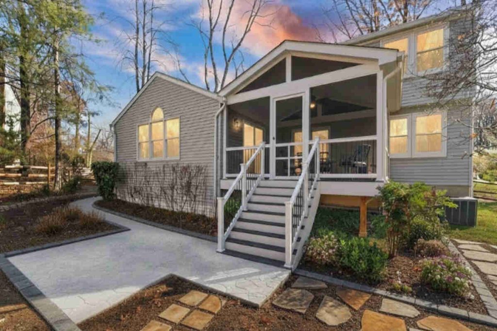 screened-in porches in Reston, VA